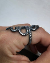 Load image into Gallery viewer, Silver Snake Ring sz 6-6.25